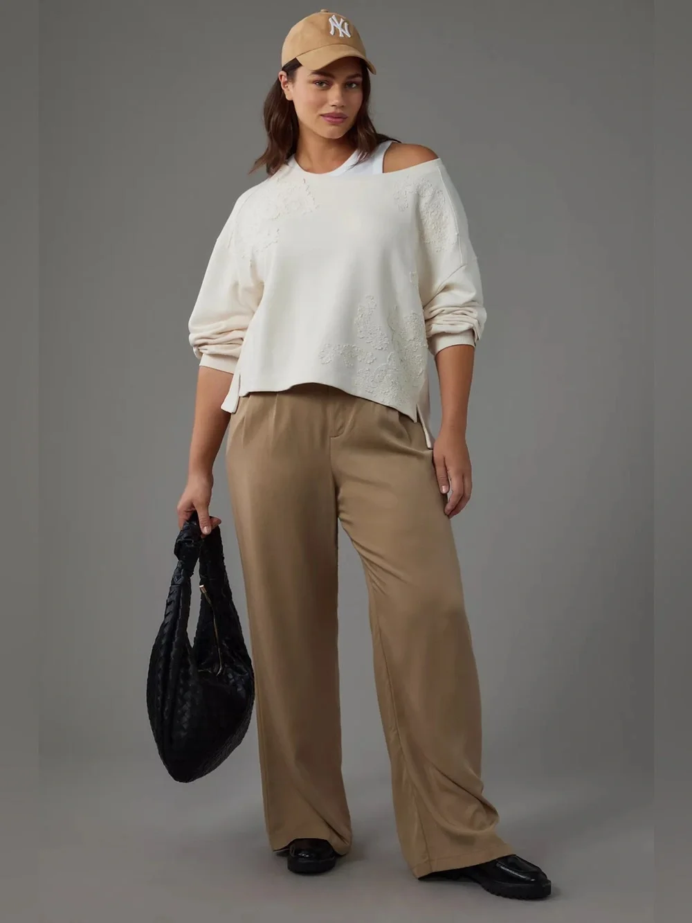 By Anthropologie Crochet Appliqué Pullover Off-Shoulder Sweatshirt Cream